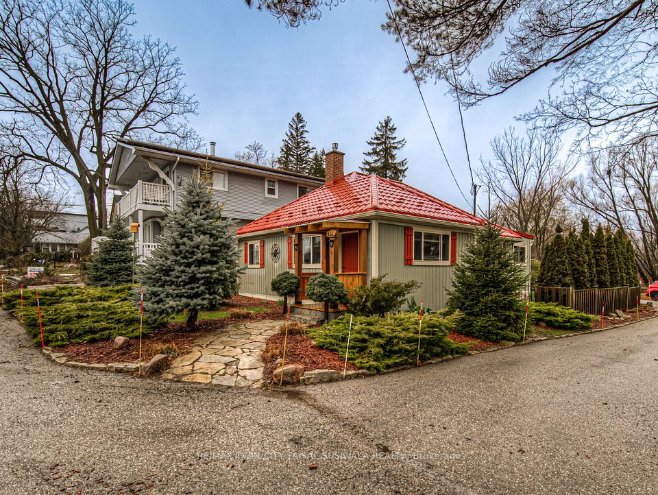 32 Holly Trail, Puslinch, ON N3C 2V4