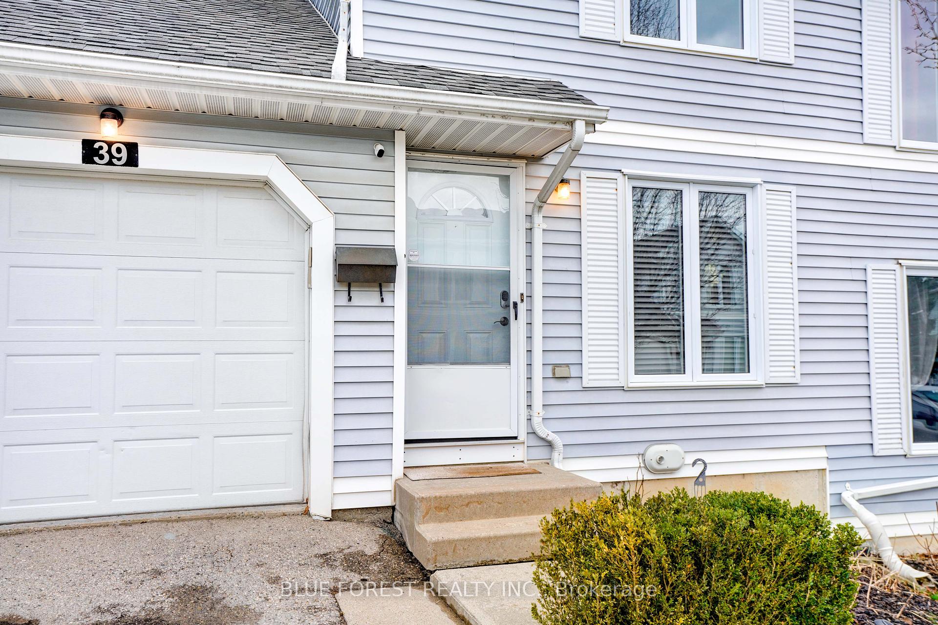 #39 - 120 Centre Street, London South, ON N6J 4X4 #39