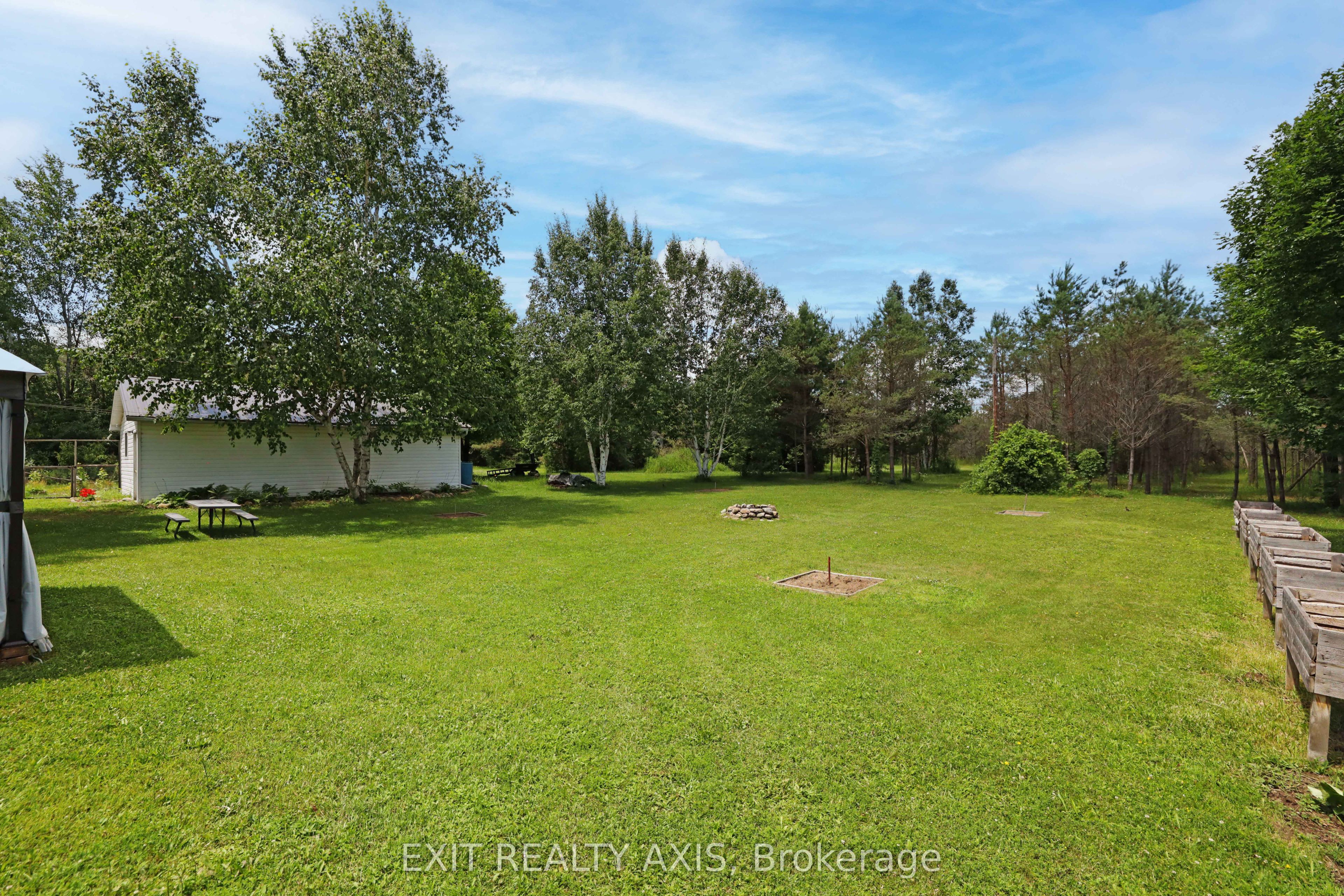 42 STRICKLAND Road