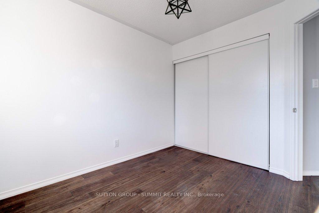 3 Bedrooms Condo at 1489 Heritage,  Oakville For sale