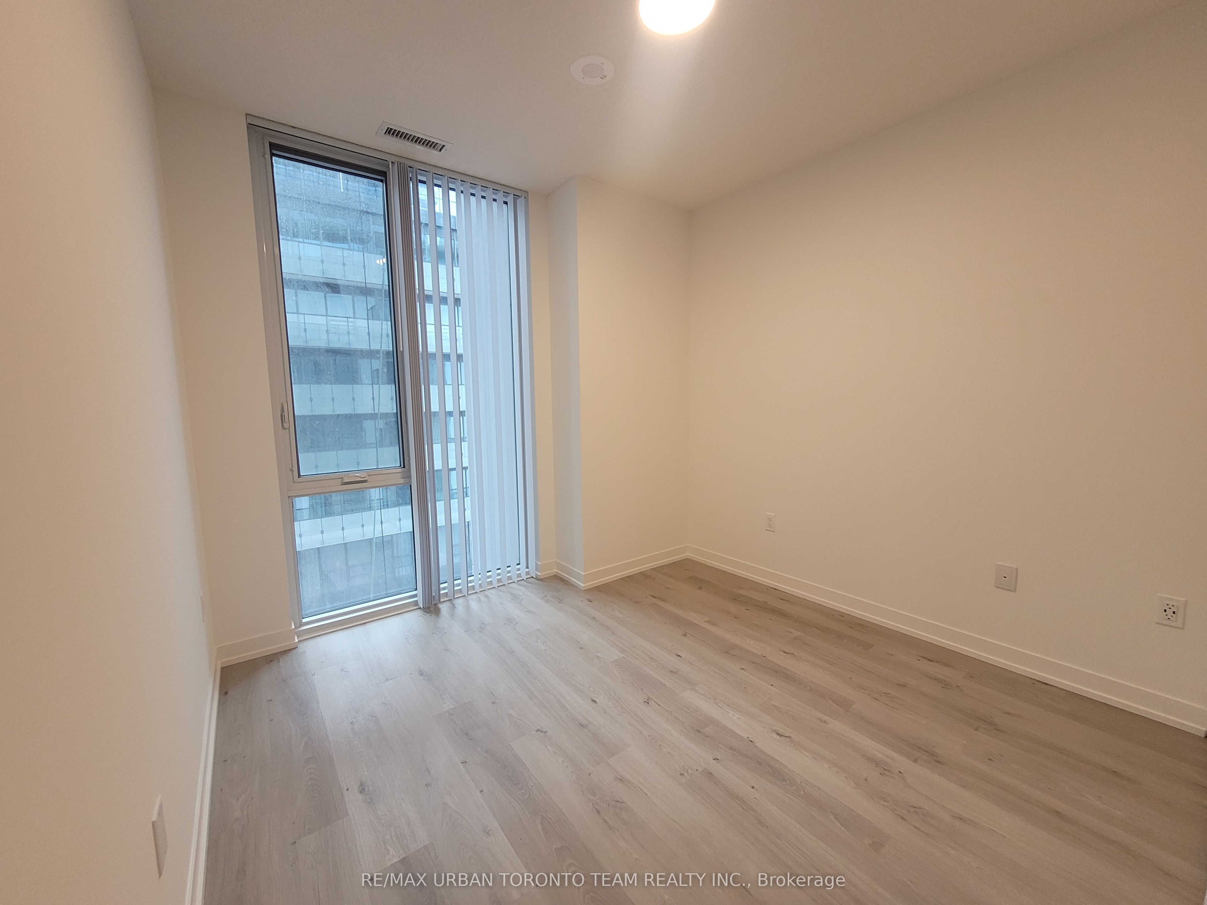 138 Downes Street, #1001