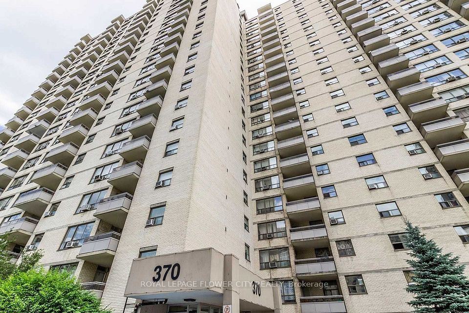 370 Dixon