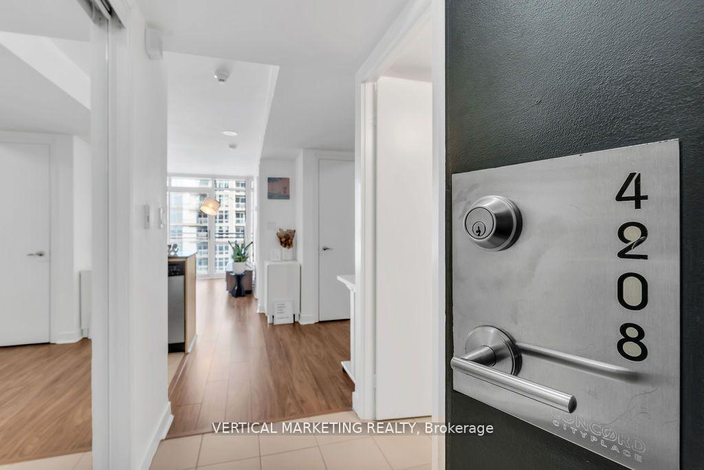 2 Bedrooms Condo at 11 Brunel, Toronto For sale