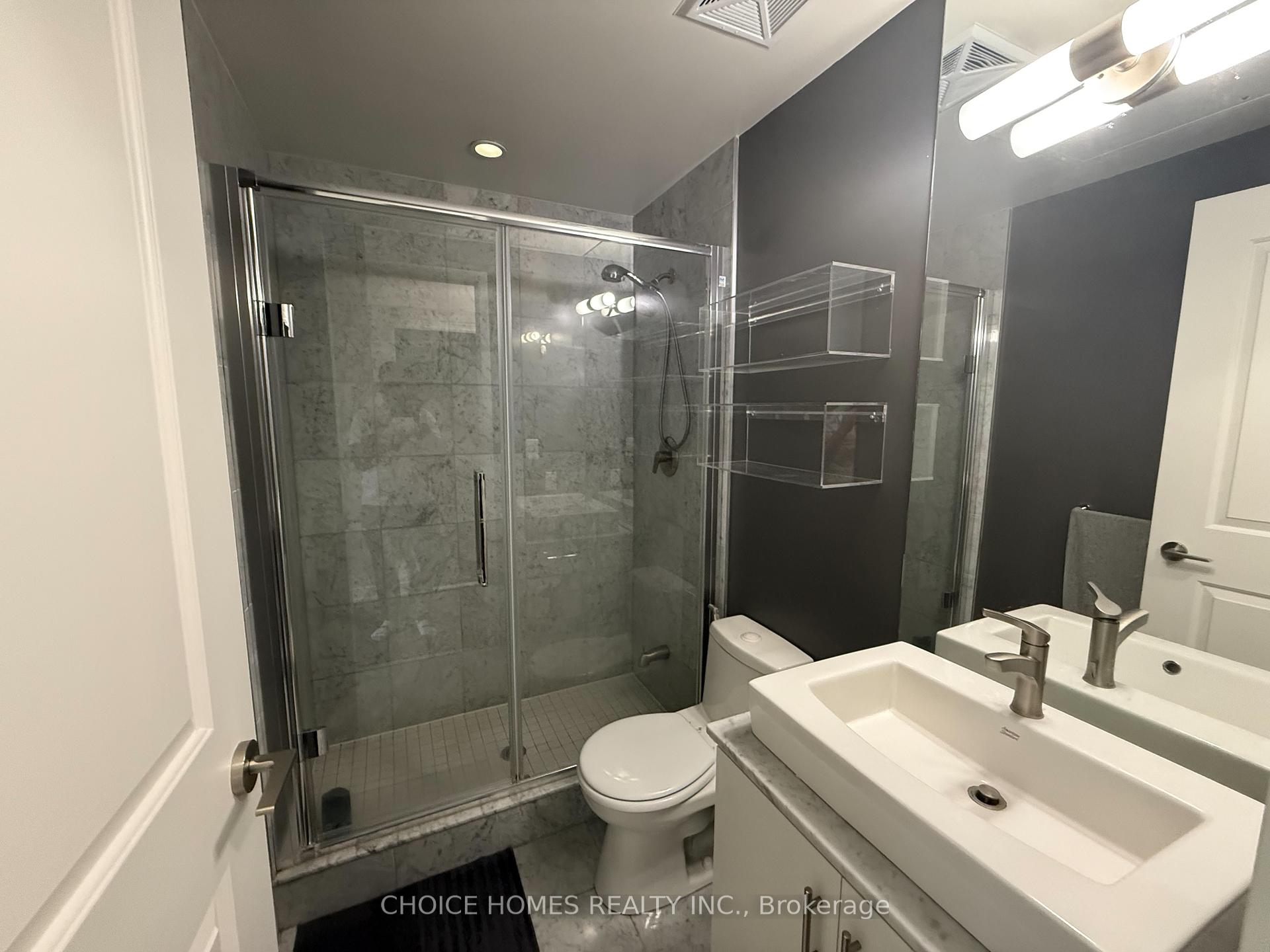 2 Bedrooms Condo at 1 The Esplanade,  Toronto For sale