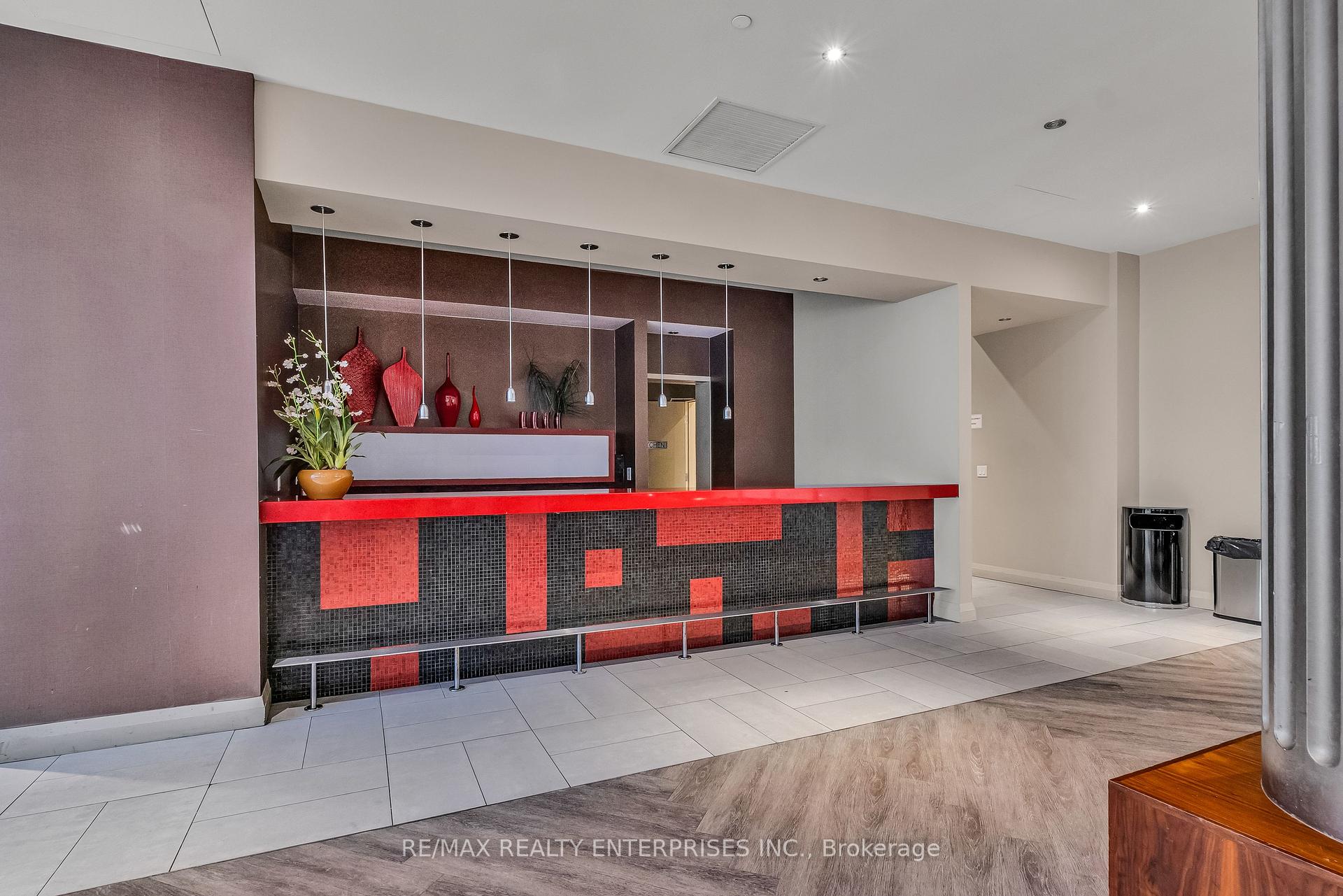 2 Bedrooms Condo at 763 Bay, Toronto For sale