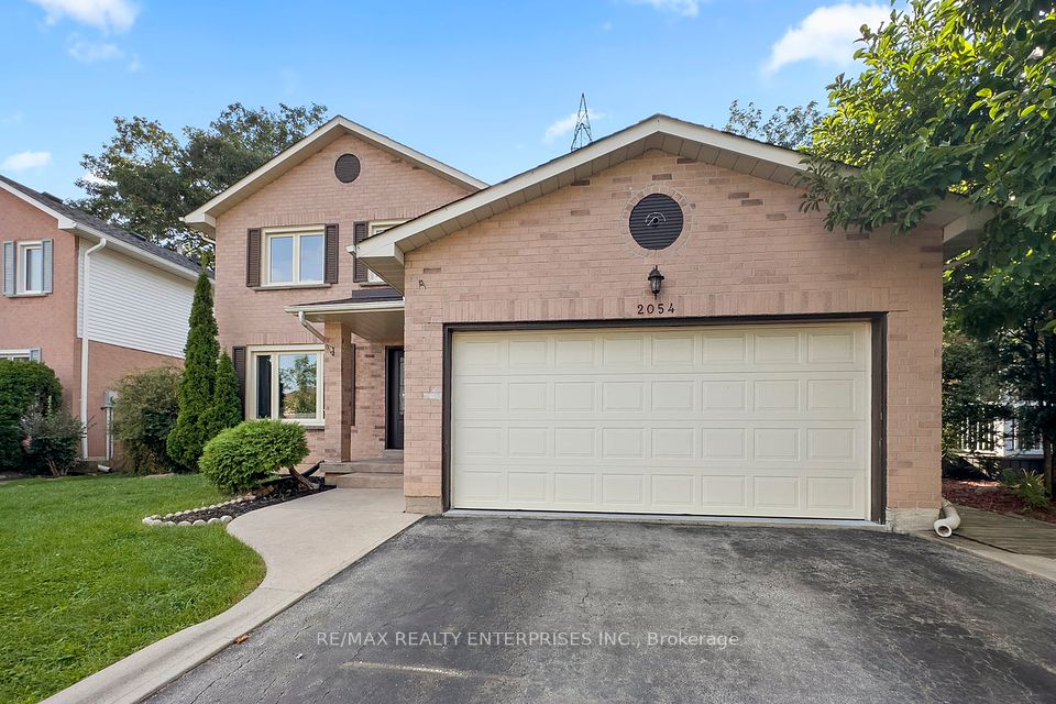 2054 Hunters Wood