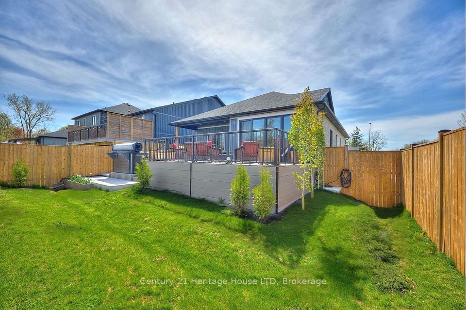 1050 Kettle Court, Fort Erie, ON L2A 0E7