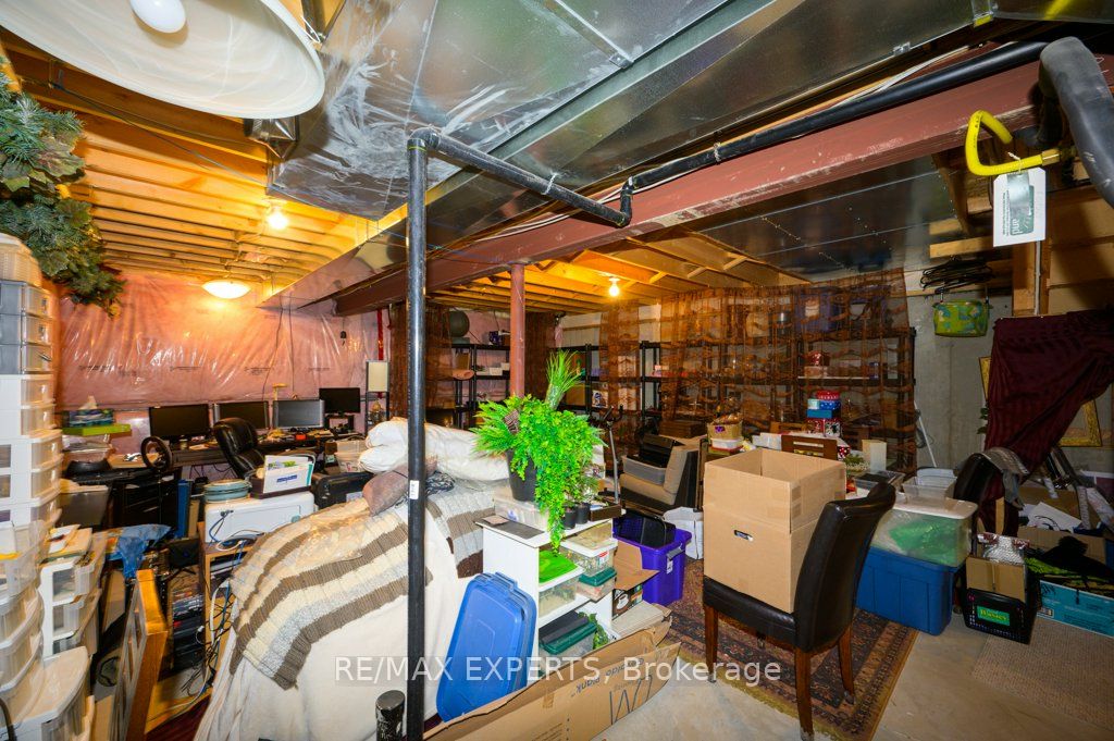 1462 Baseline Road, Hamilton, ON L8E 0G3