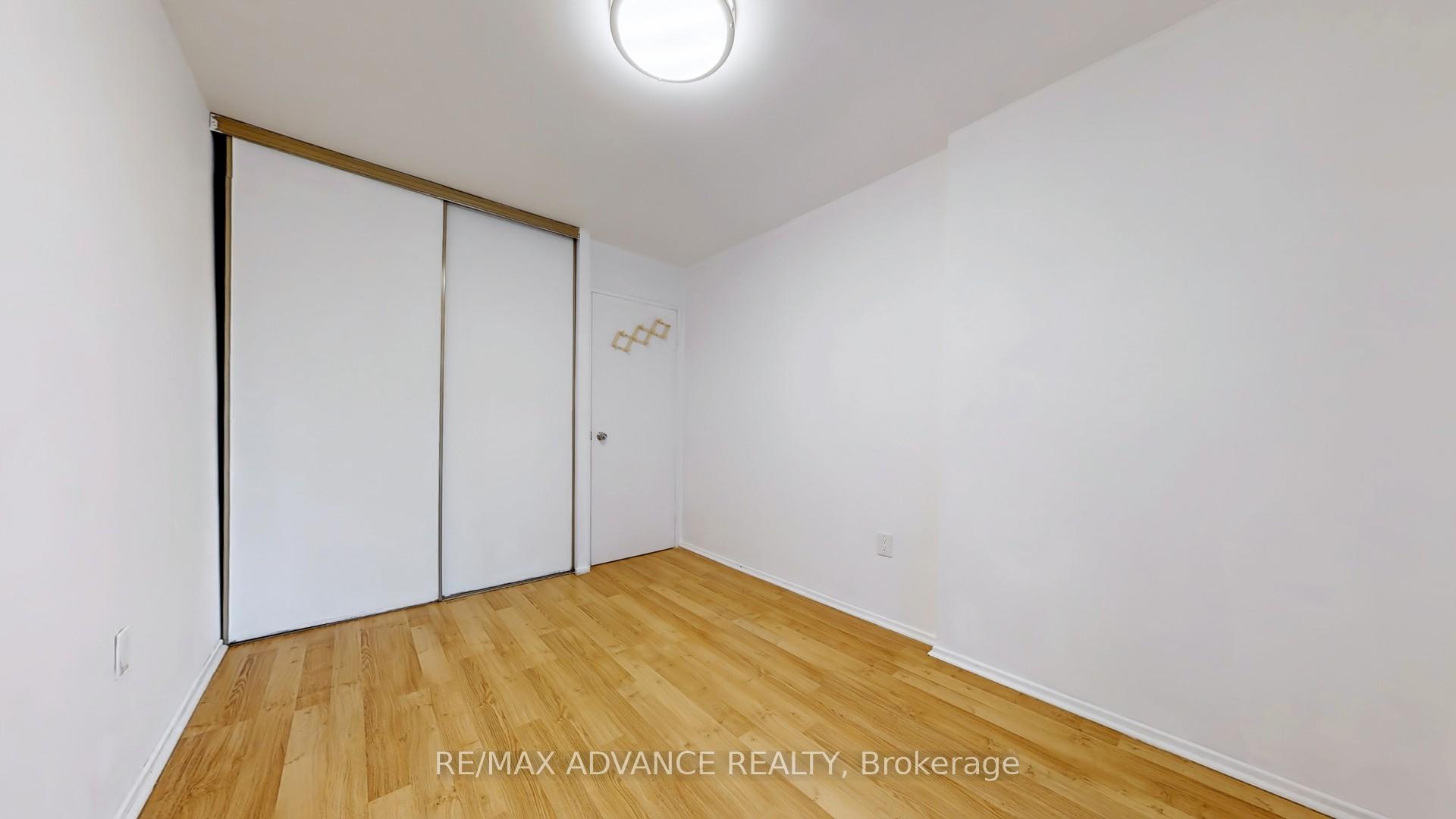4 Bedrooms Condo at 165 Cherokee, Toronto For sale