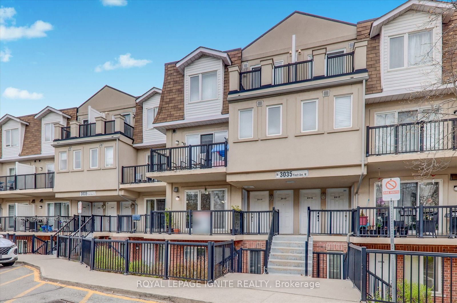 3035 Finch Avenue, #2013