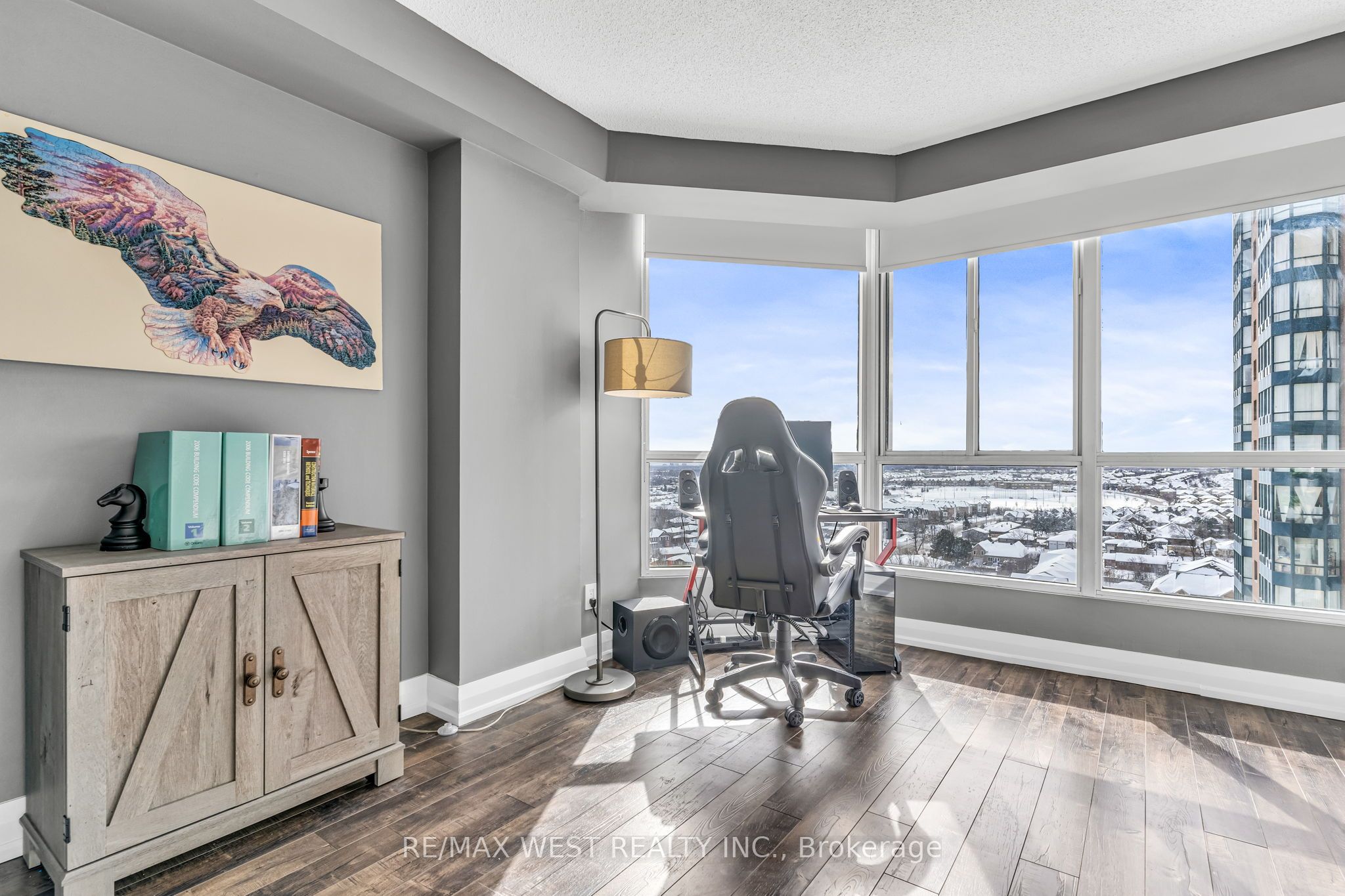 145 Hillcrest Avenue, #1615
