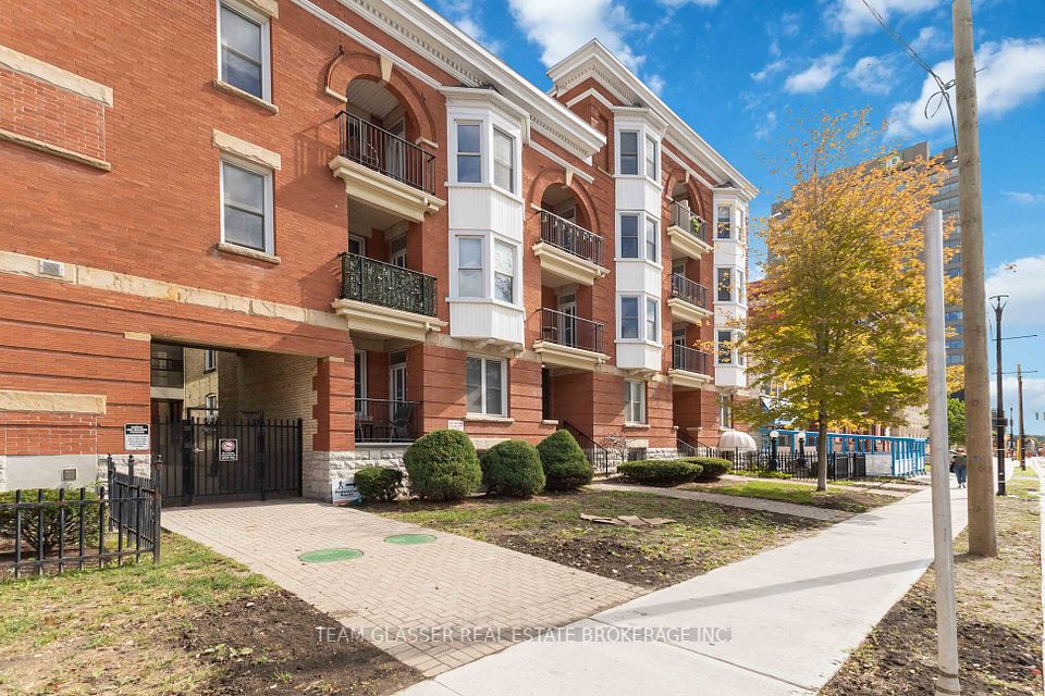 440 WELLINGTON