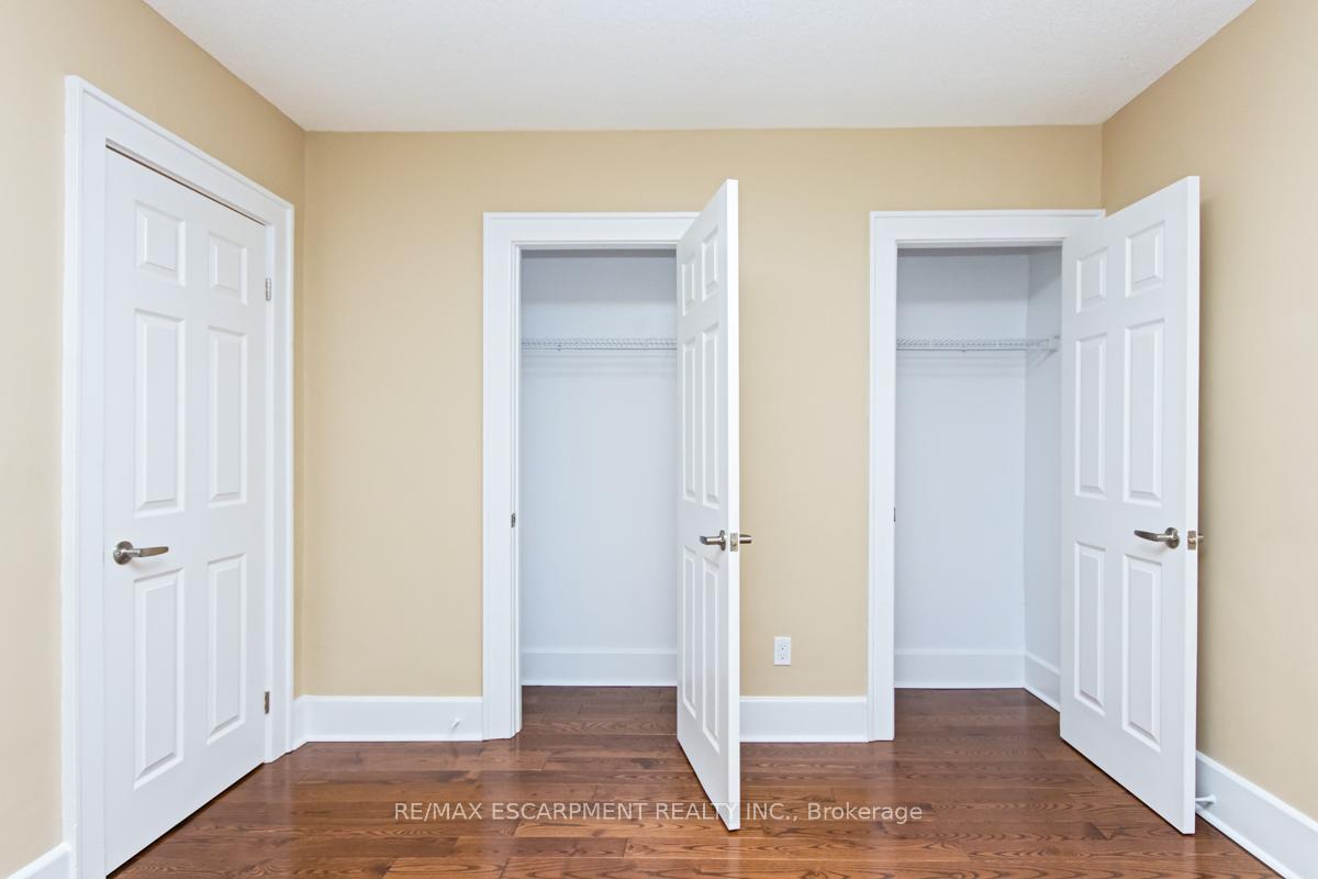 1 Bedroom Condo at 362 John, Hamilton For sale