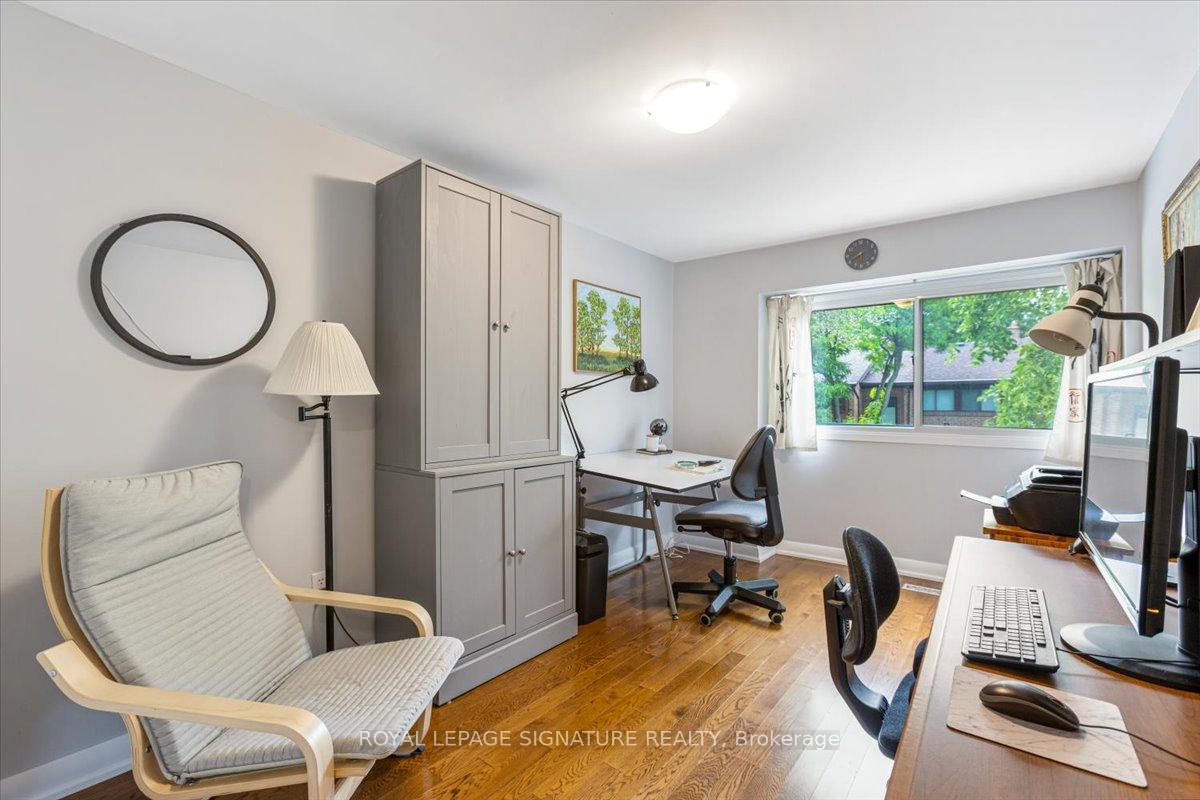 3 Bedrooms Condo at 86 Wagon Trailway, Toronto For sale