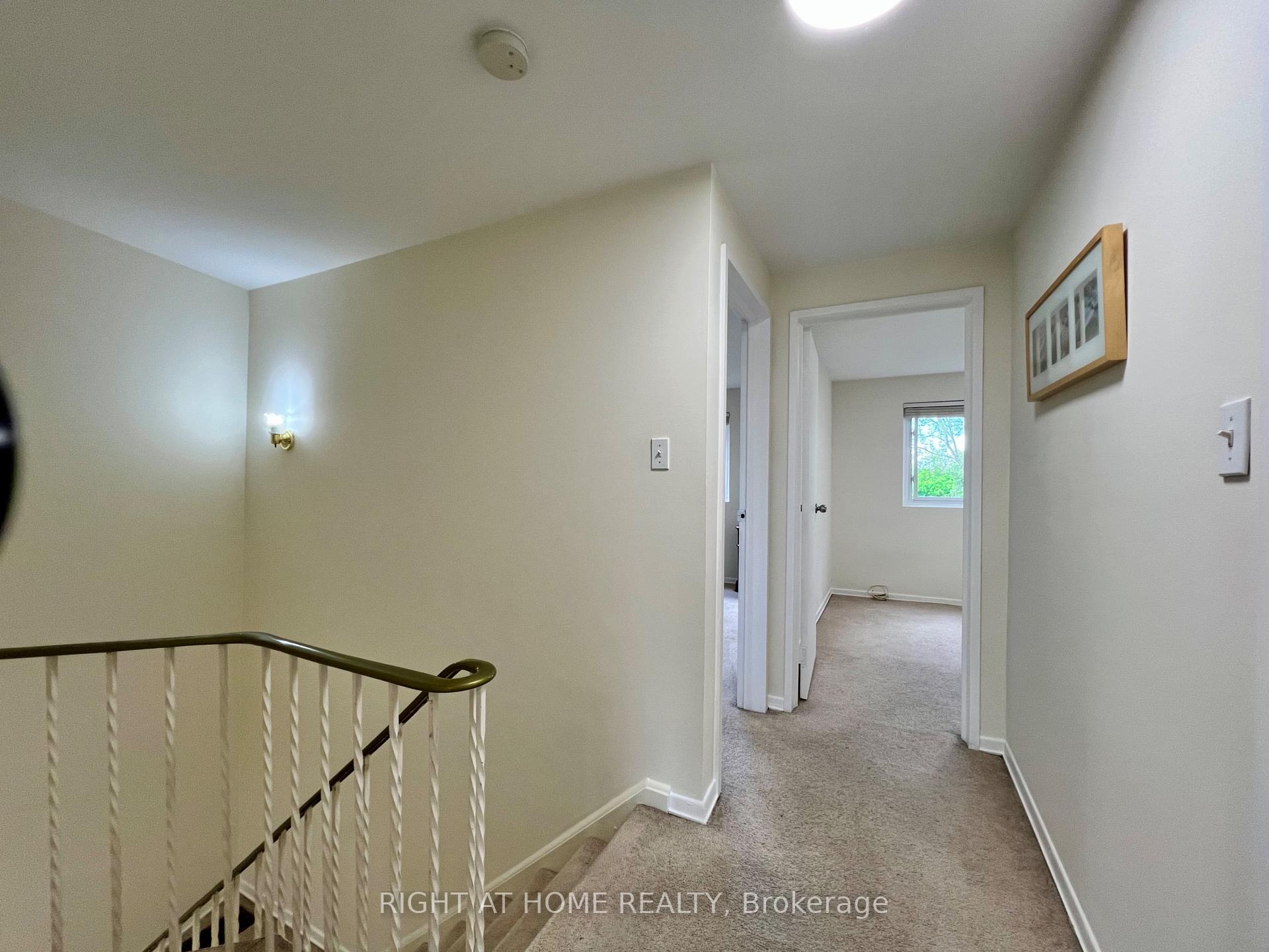 4 Bedrooms Condo at 286 Sprucewood, Toronto For sale