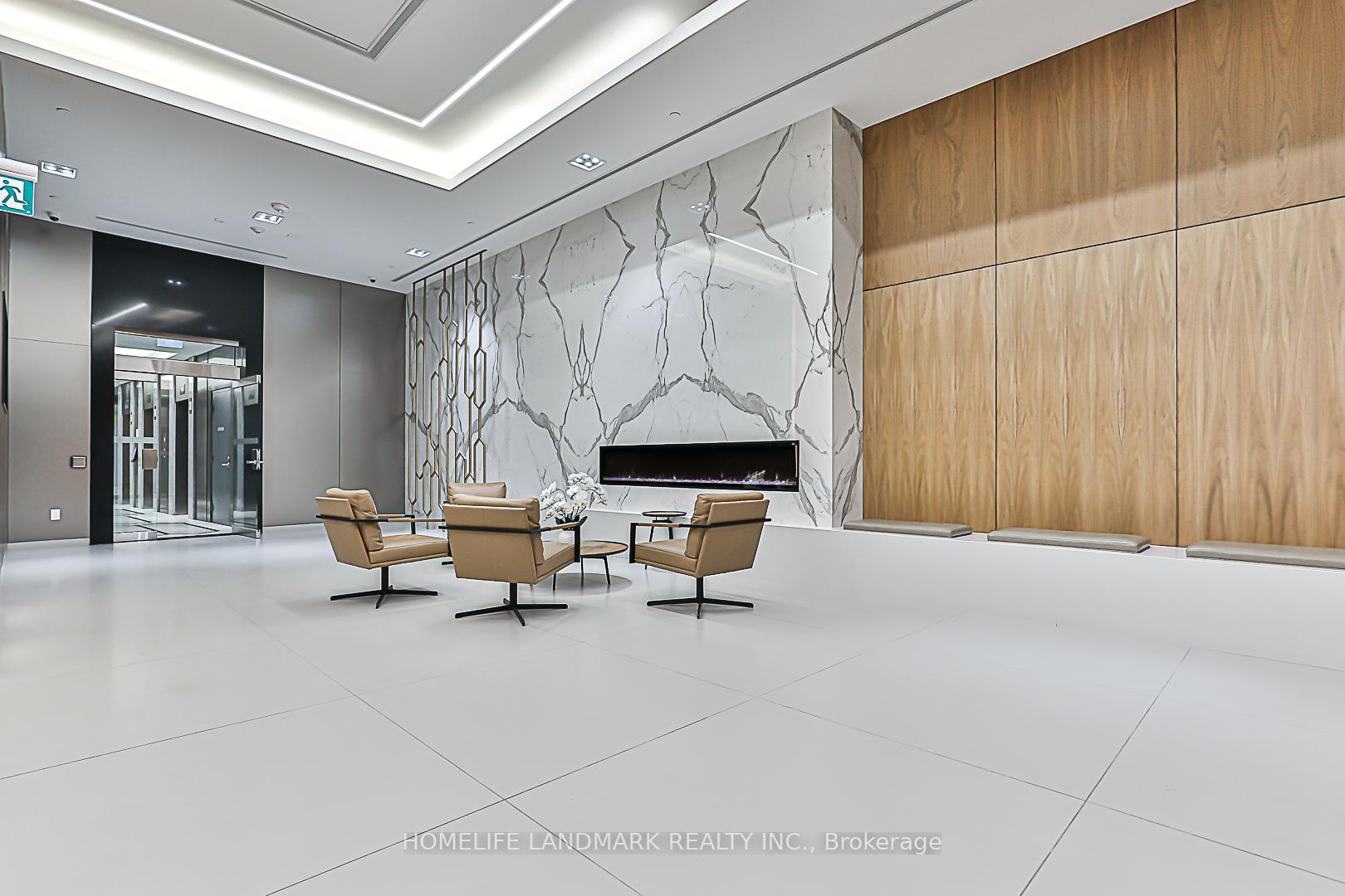 3 Bedrooms Condo at 28 Freeland, Toronto For sale