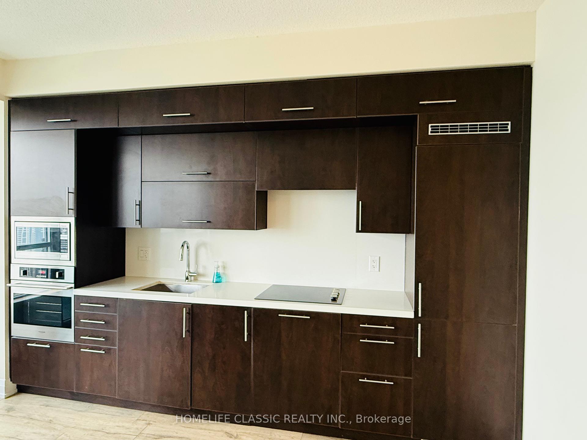 2 Bedrooms Condo at 2 ANNDALE, Toronto For sale