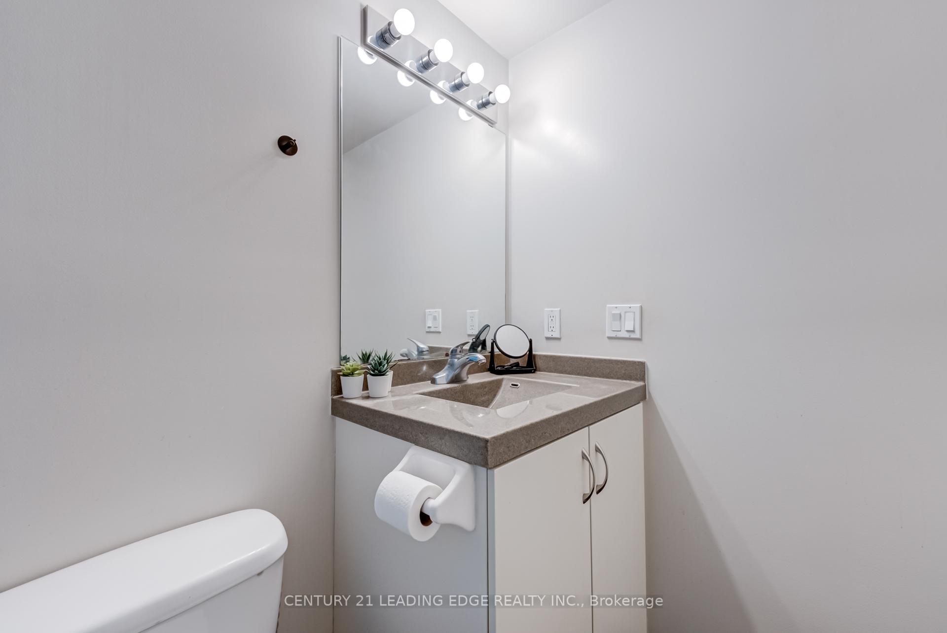 2 Bedrooms Condo at 2240 Lake Shore, Toronto For sale
