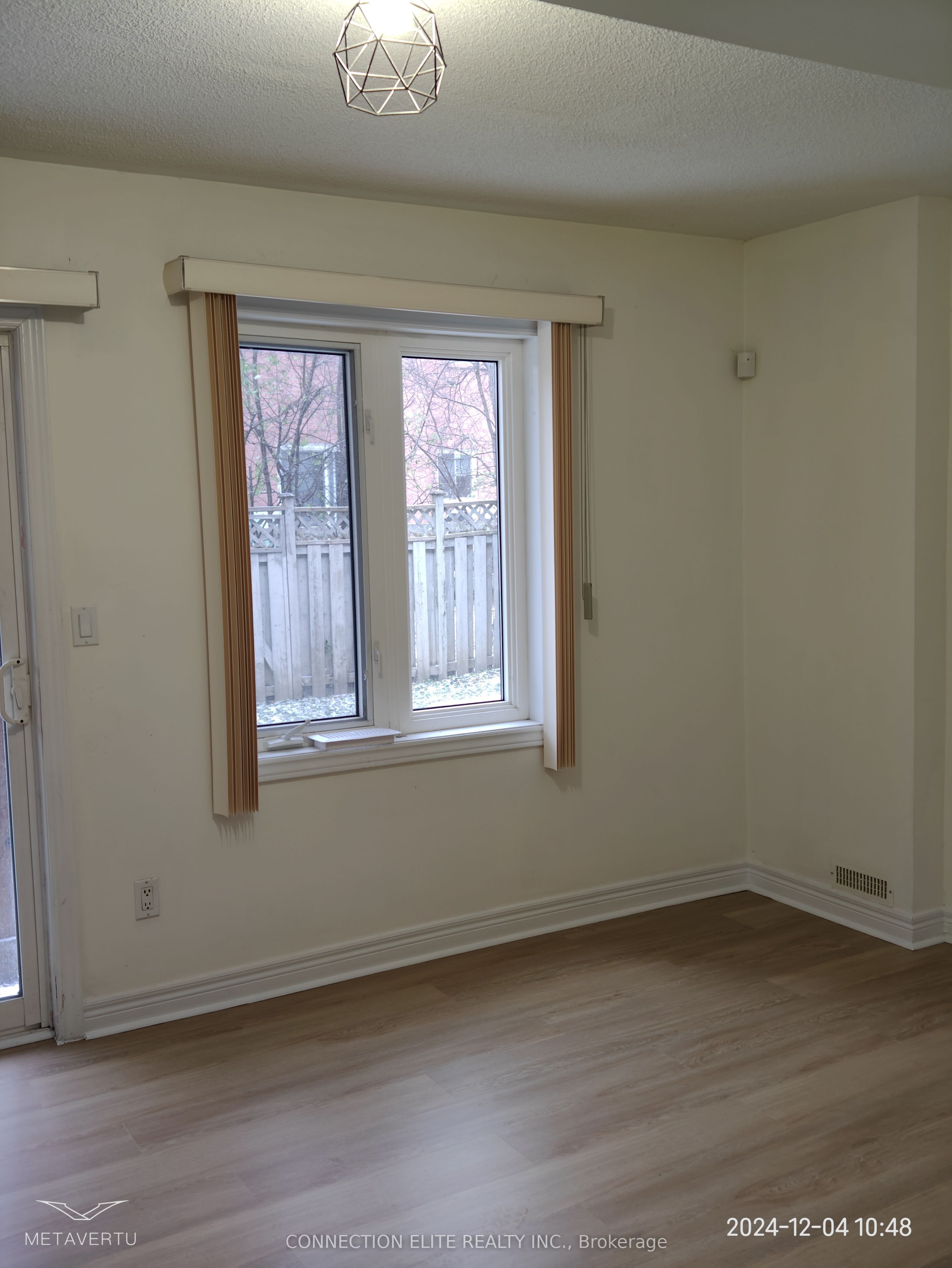 9133 Bayview Avenue, #37