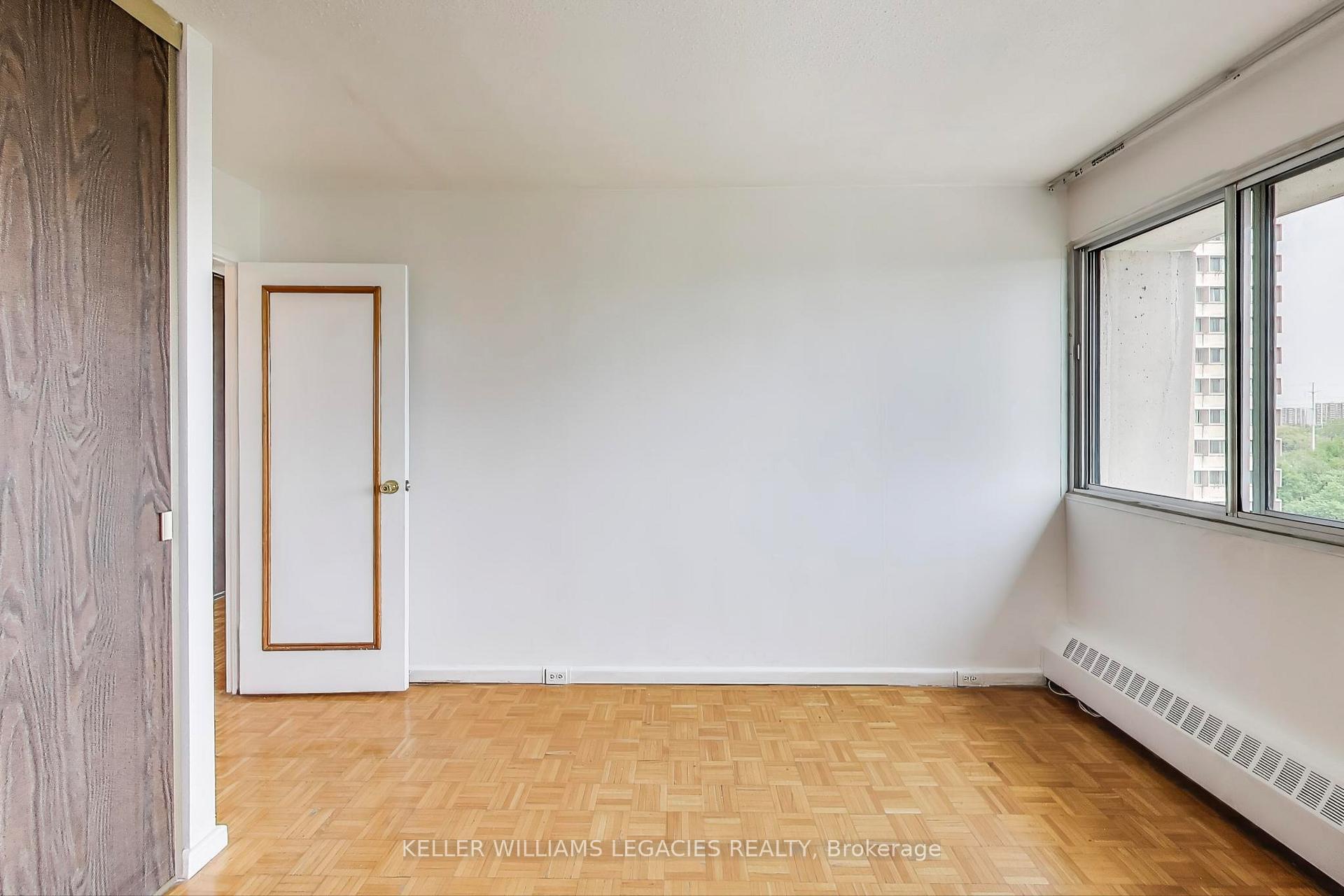 2 Bedrooms Condo at 715 Don Mills, Toronto For sale