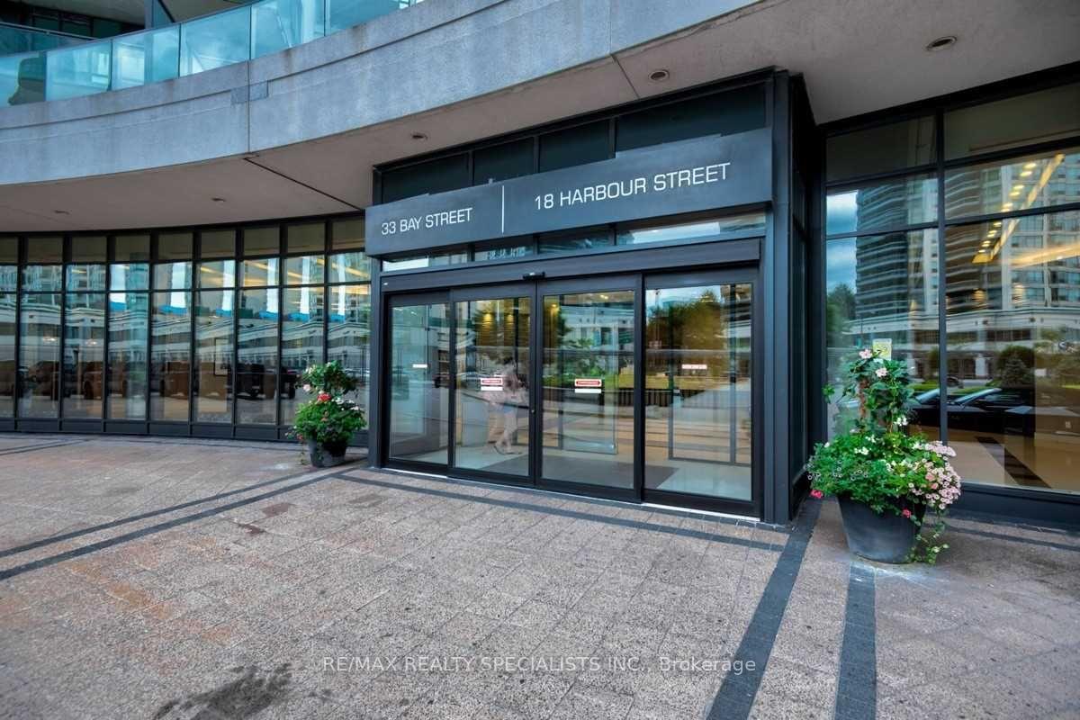 #2111 - 18 Harbour Street, Toronto Unit: 2111