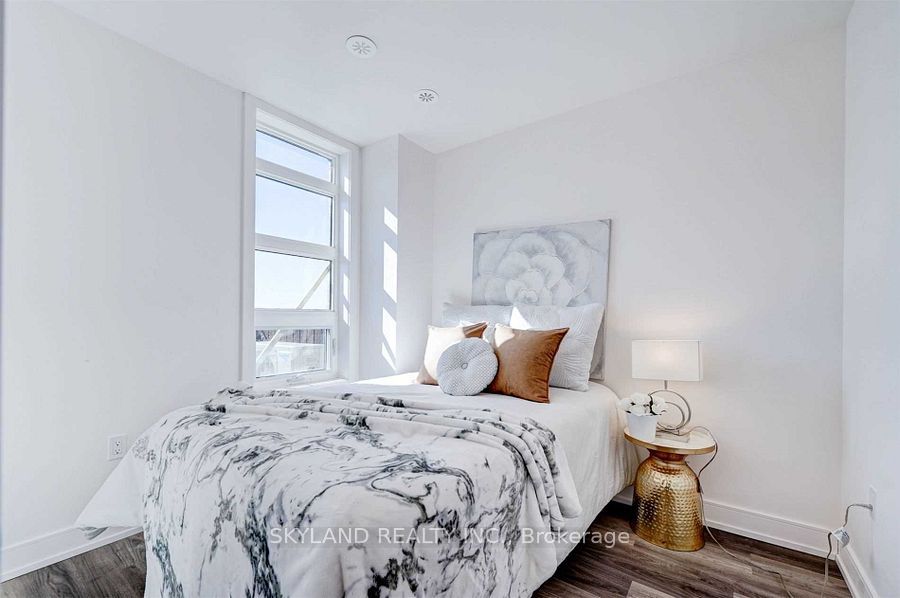 57 Finch Avenue W, #41