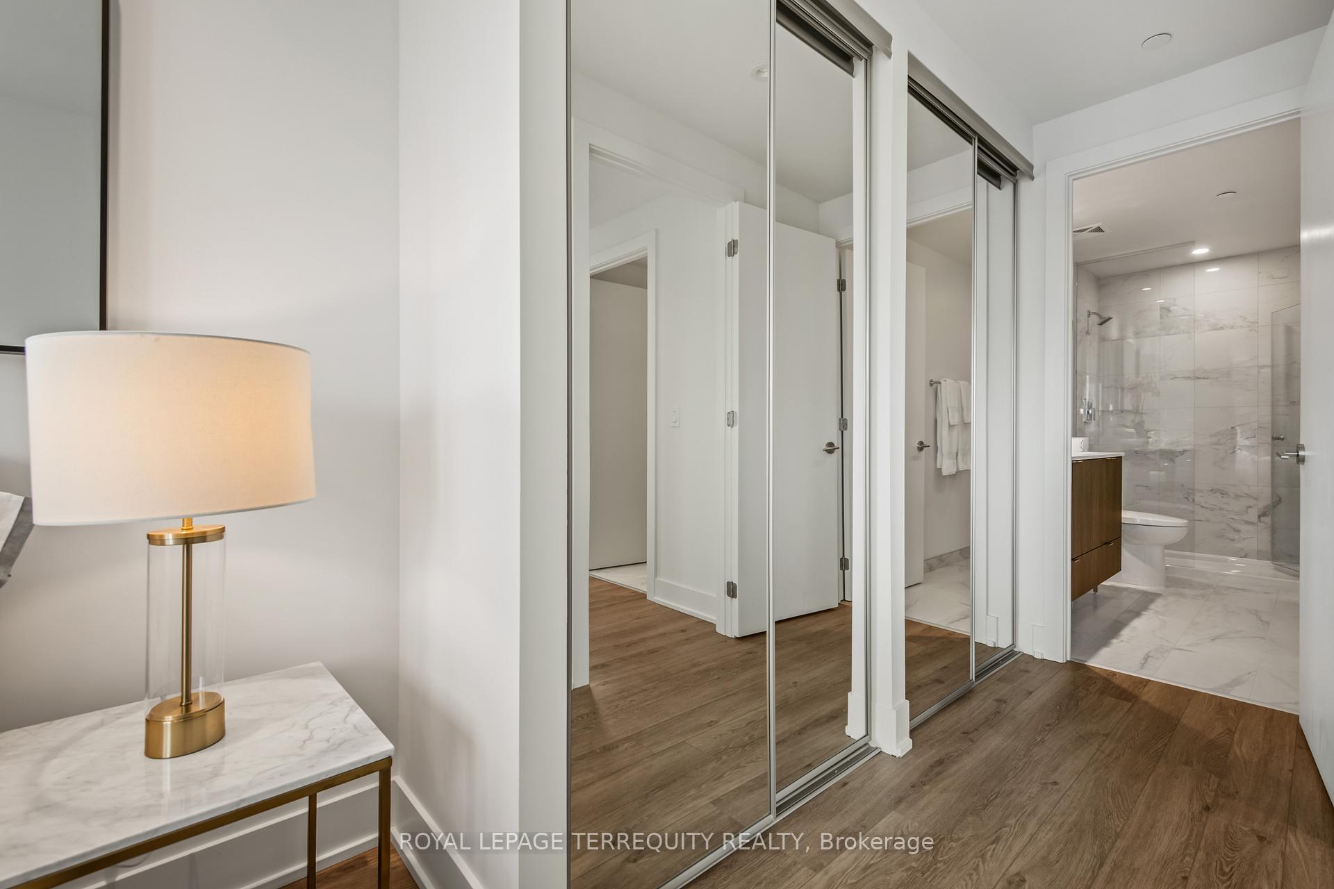 3 Bedrooms Condo at 1926 Lake Shore, Toronto For sale