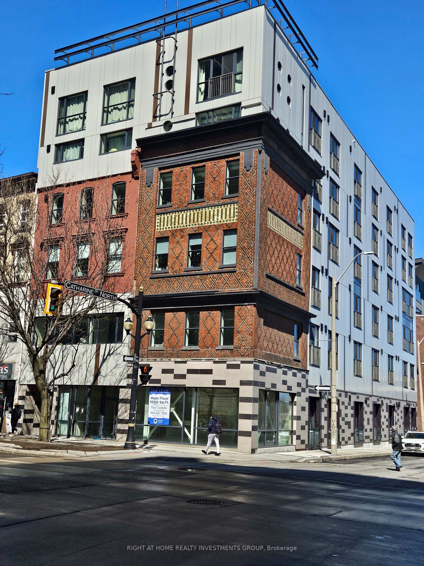 1 Bedroom Condo at 121 King, Hamilton For sale