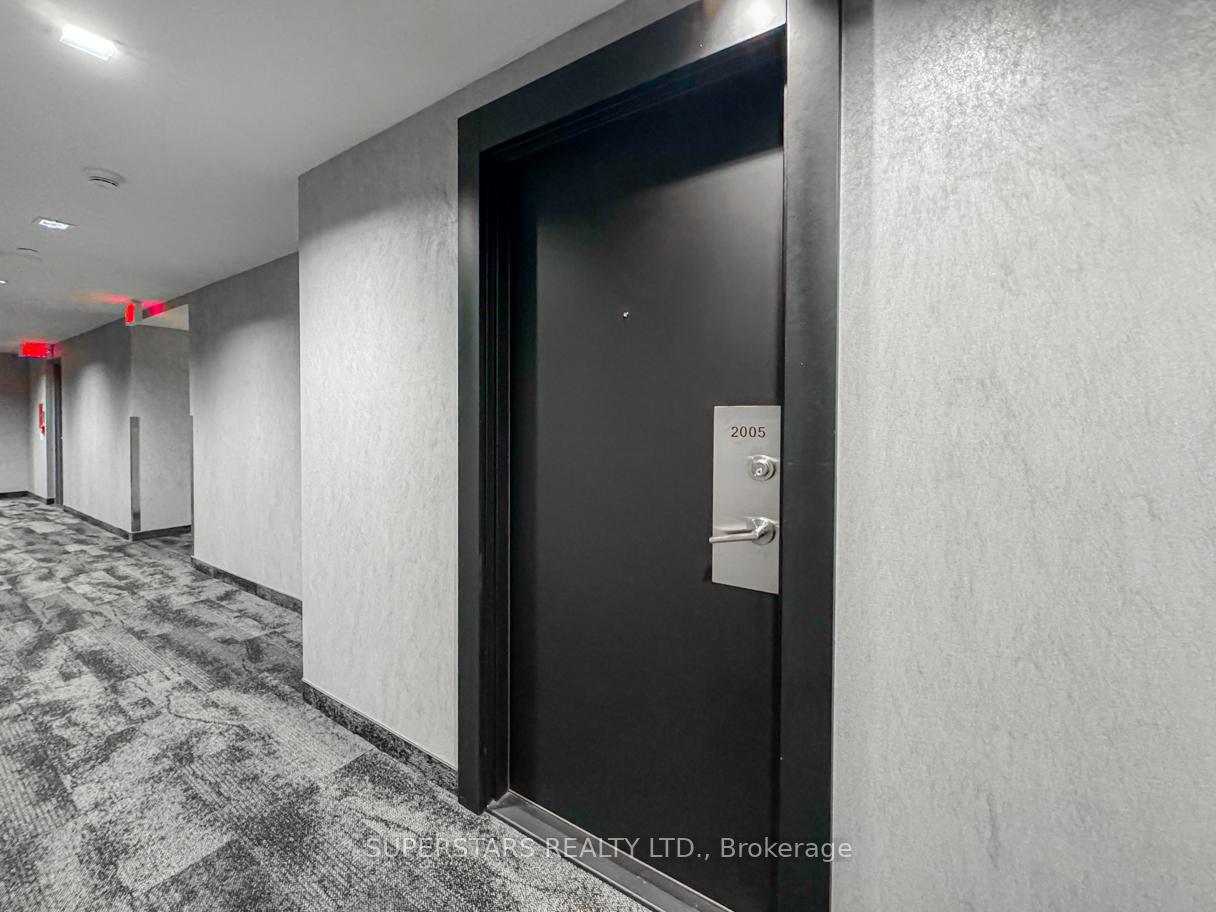 1 Bedroom Condo at 87 Peter, Toronto For sale