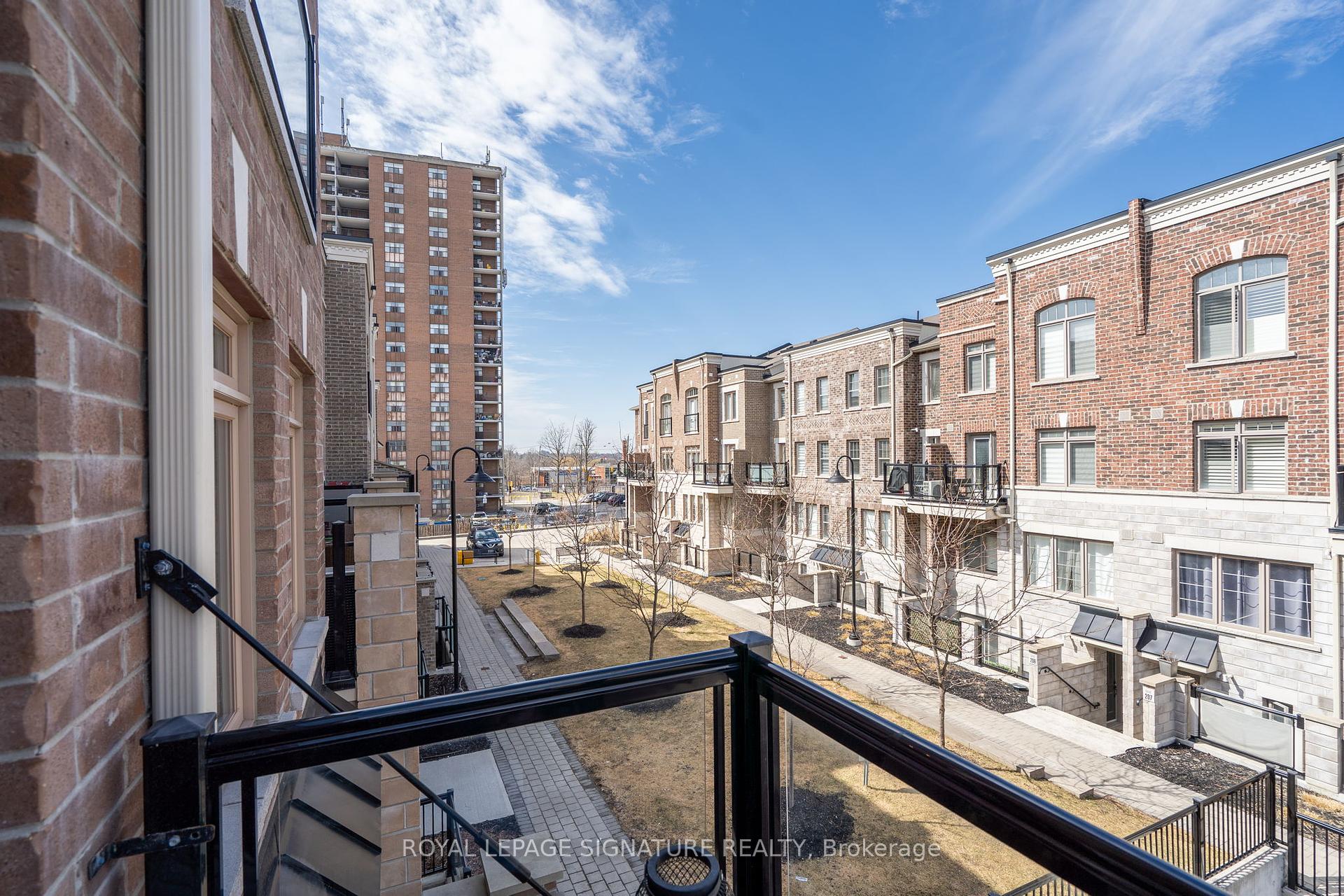 2 Bedrooms Condo at 60 Parrotta, Toronto For sale
