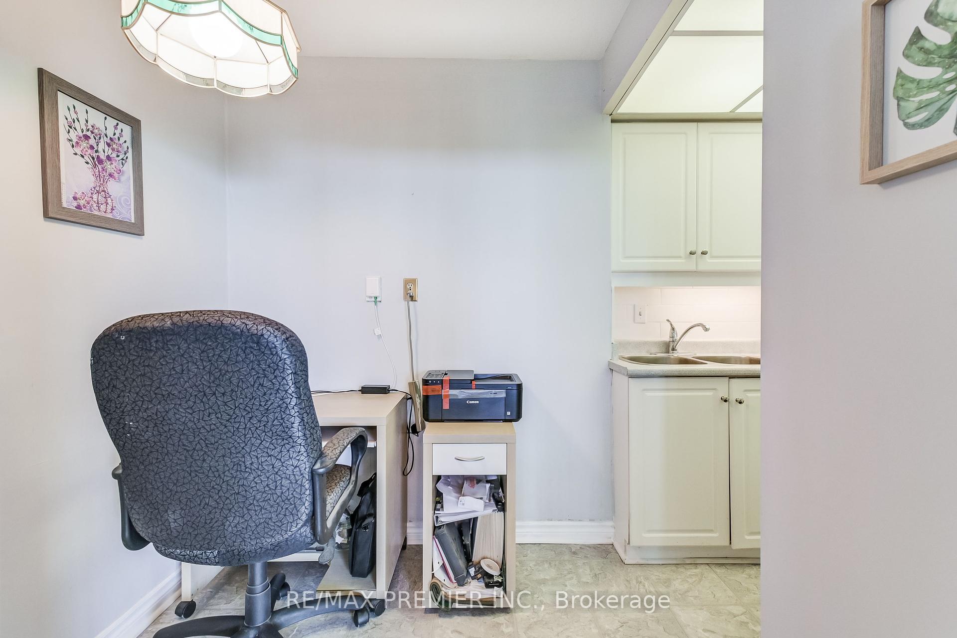 1 Bedroom Condo at 1333 Bloor, Mississauga For sale