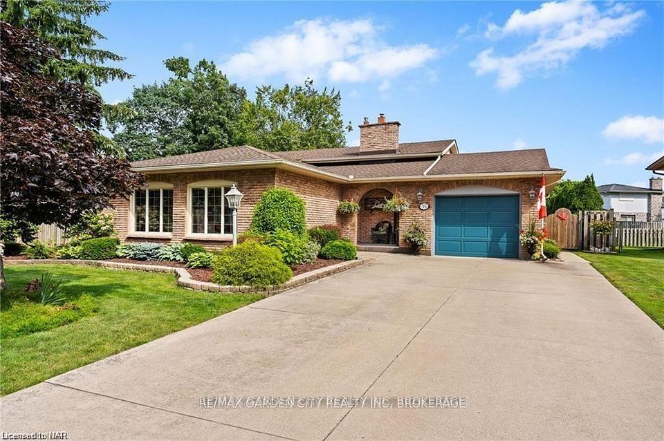 55 SHERWOOD FOREST