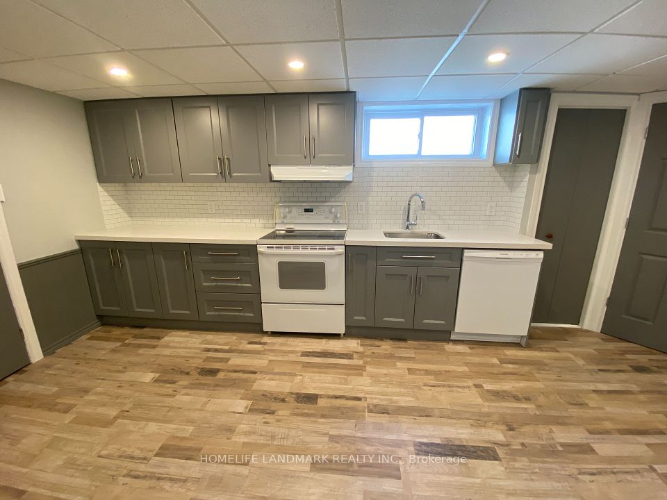 #Lower - 11 Pindar Crescent, Toronto, ON M2J 3L3