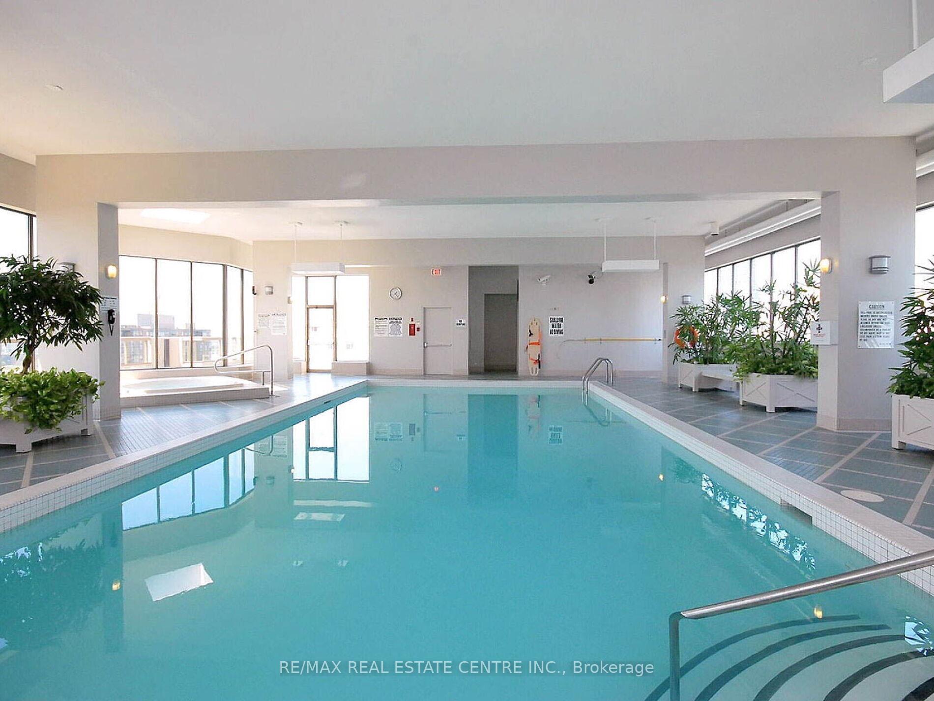 1 Bedroom Condo at 55 Elm, Mississauga For sale