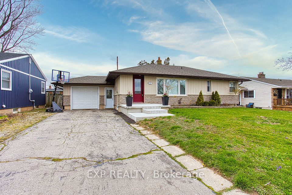4382 Central