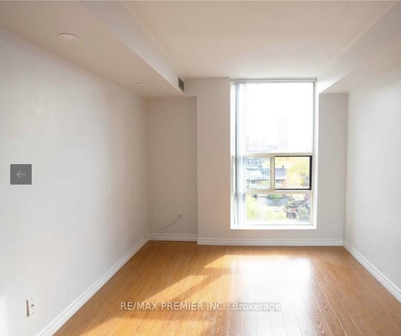 1 Bedroom Condo at 725 King,  Toronto For sale