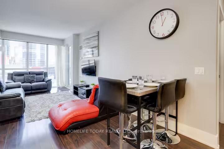 2 Bedrooms Condo at 300 Front, Toronto For sale