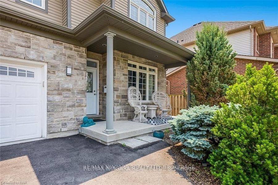 6618 Flora Court, Niagara Falls, ON L2H 0A8