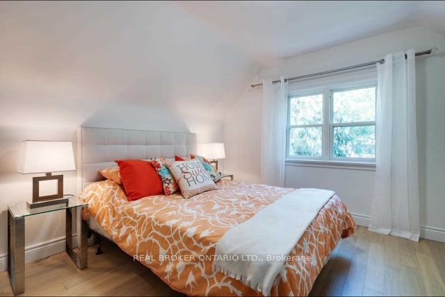 45 Vernon Road E, #Upper Level Only