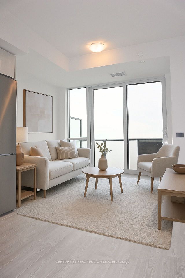 2545 Simcoe