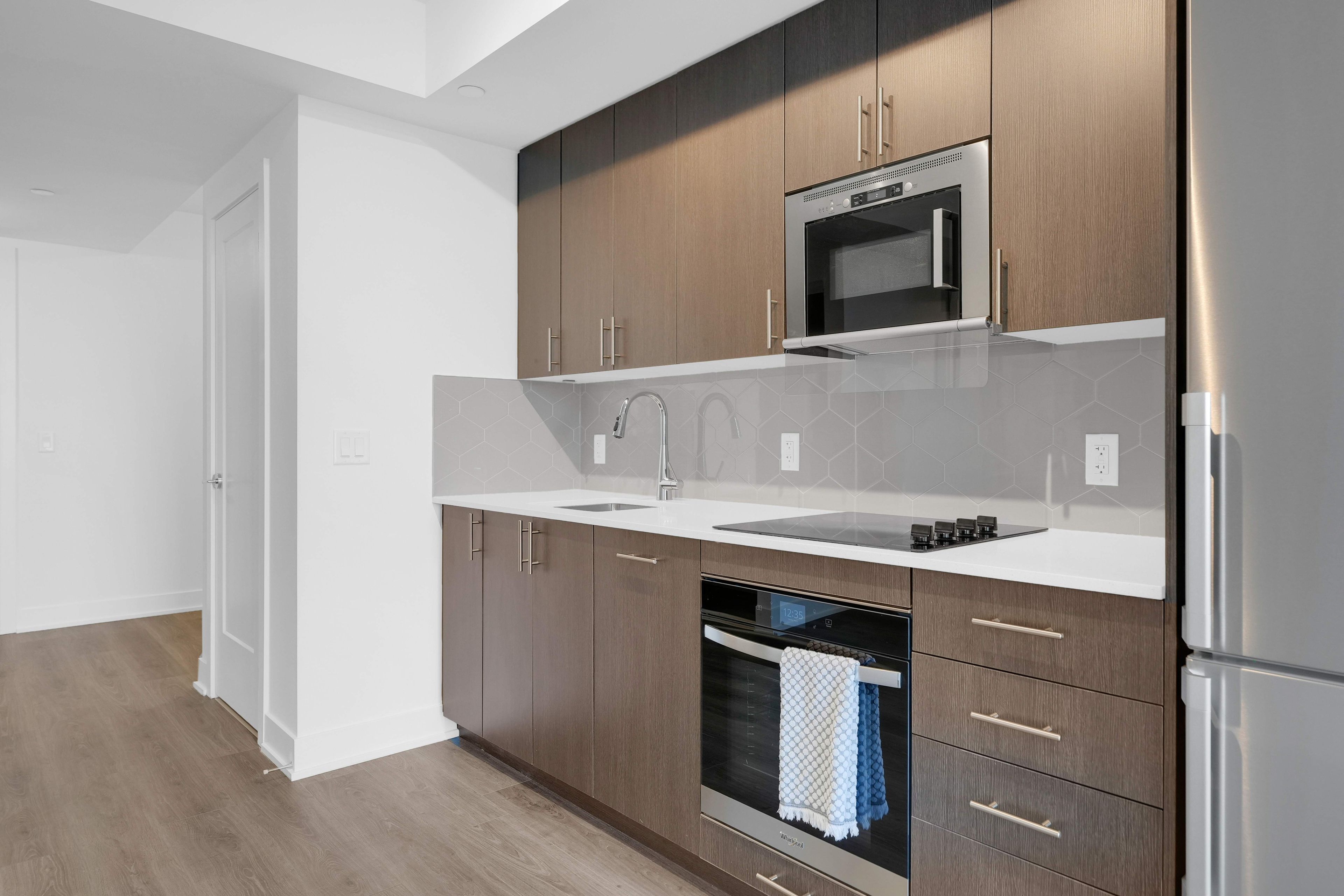 2545 Simcoe Street N 1511