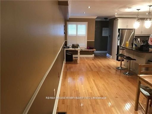 38 Port Union Road, Toronto, ON M1C 5K5