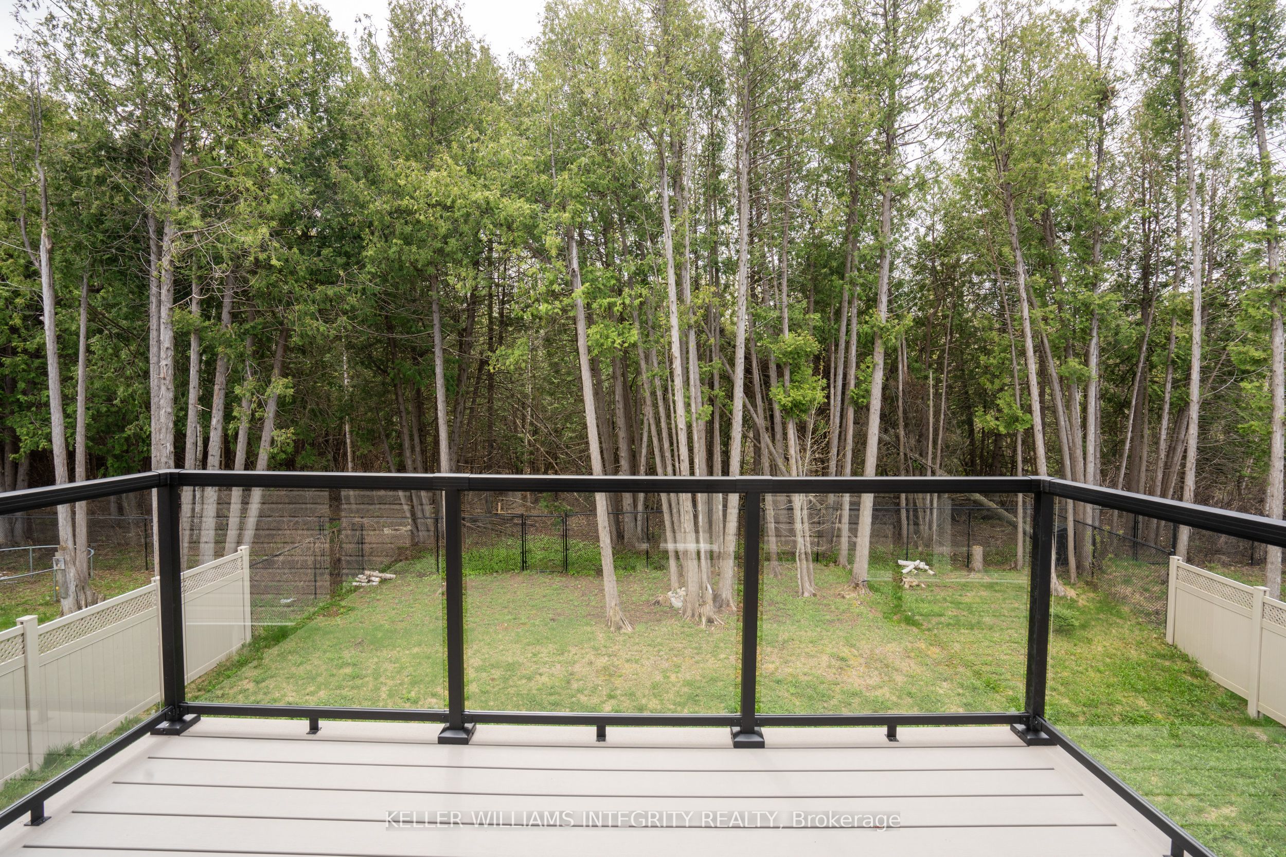 1126 Beckett Crescent