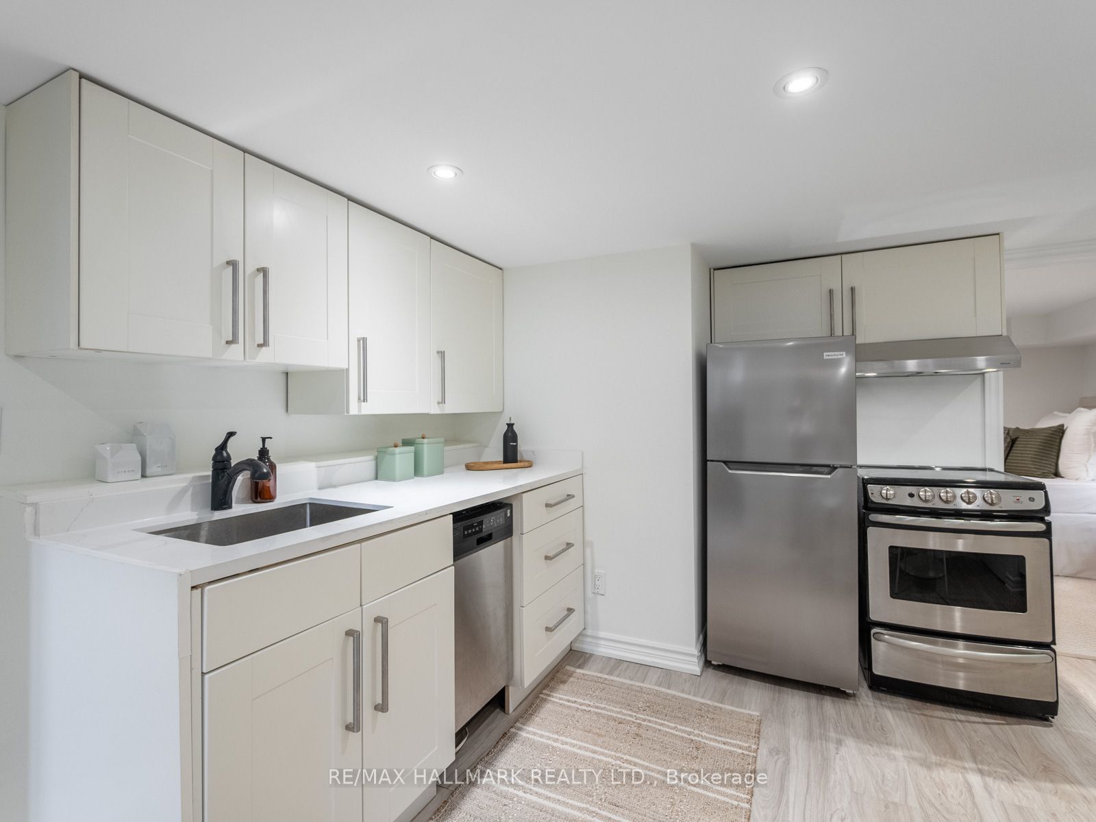 29 Dearbourne Avenue