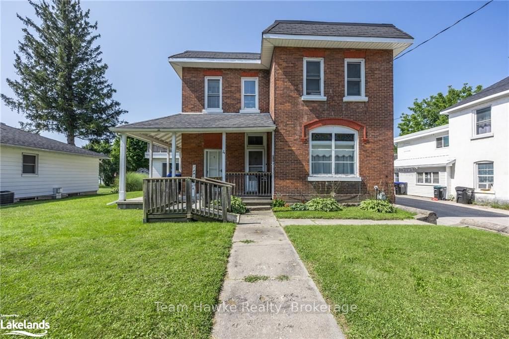 4 MARIA Street, Penetanguishene, ON L9M 1L6