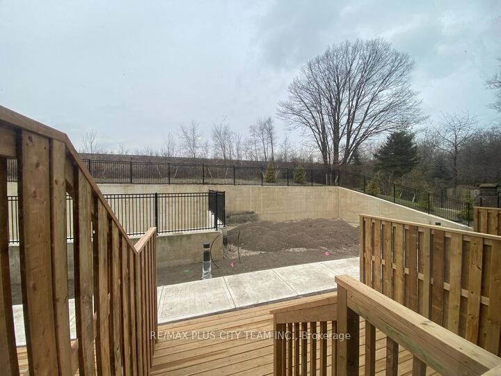 178 Clonmore Drive #BlkB #9, Toronto E06 Birchcliffe-Cliffside
