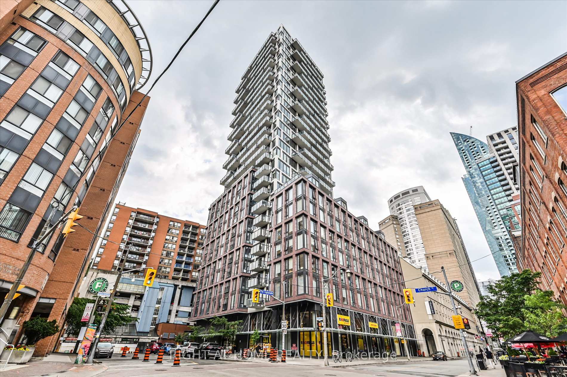 2 Bedrooms Condo at 2A Church, Toronto For sale