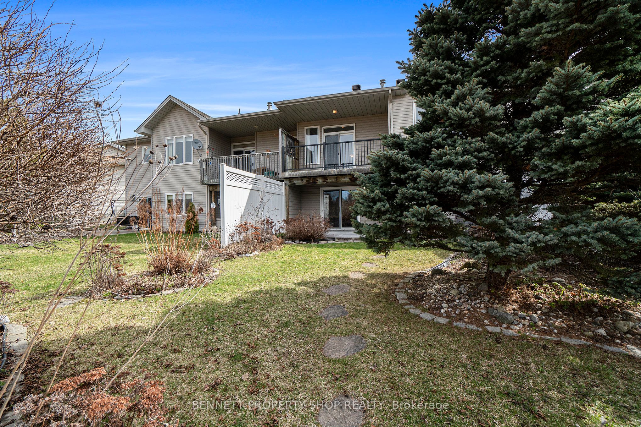 55 Eileen Crescent, StittsvilleMunsterRichmond, ON K2S 1X2