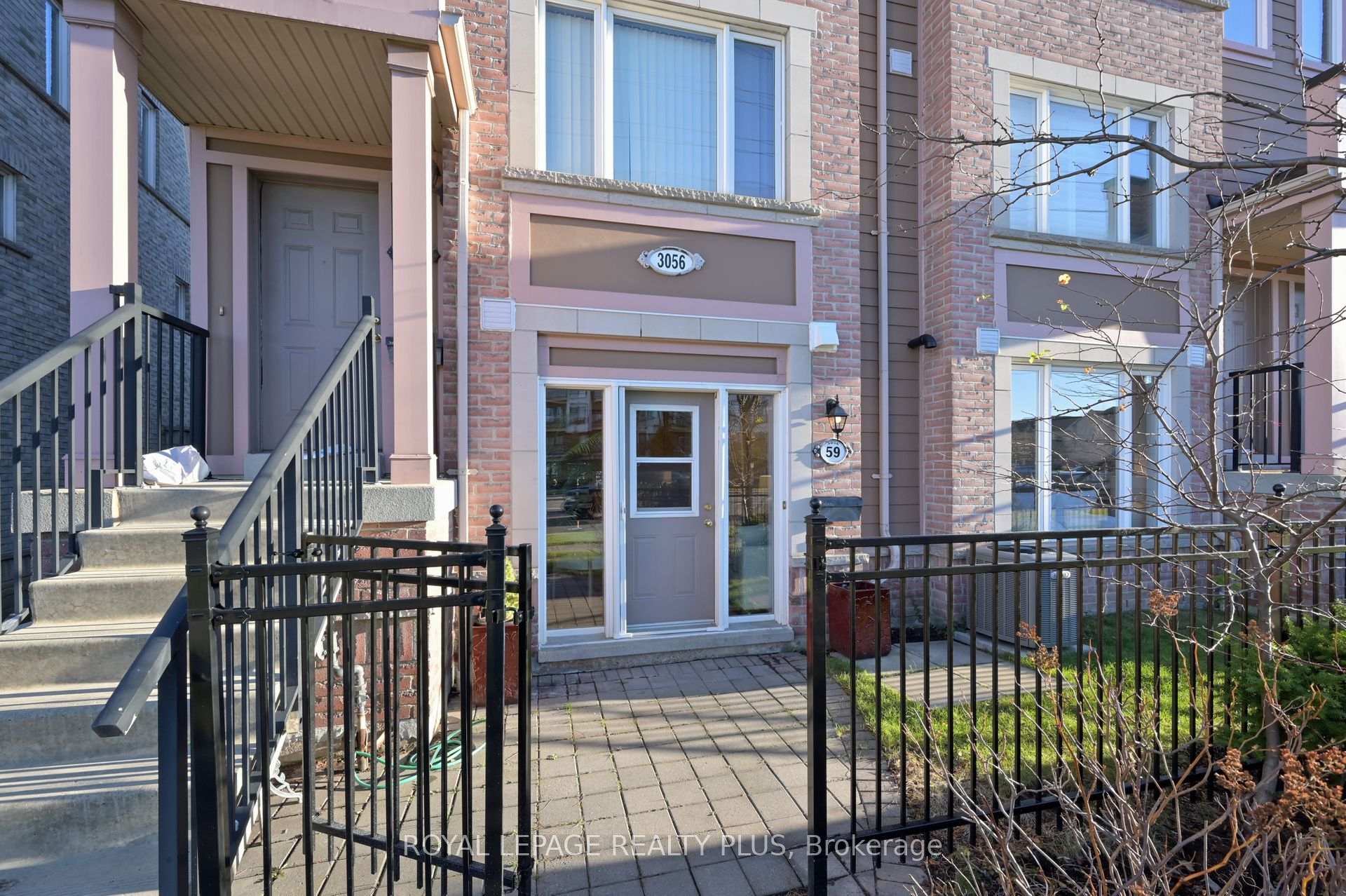 1 Bedroom Condo at 3056 Eglinton, Mississauga For sale