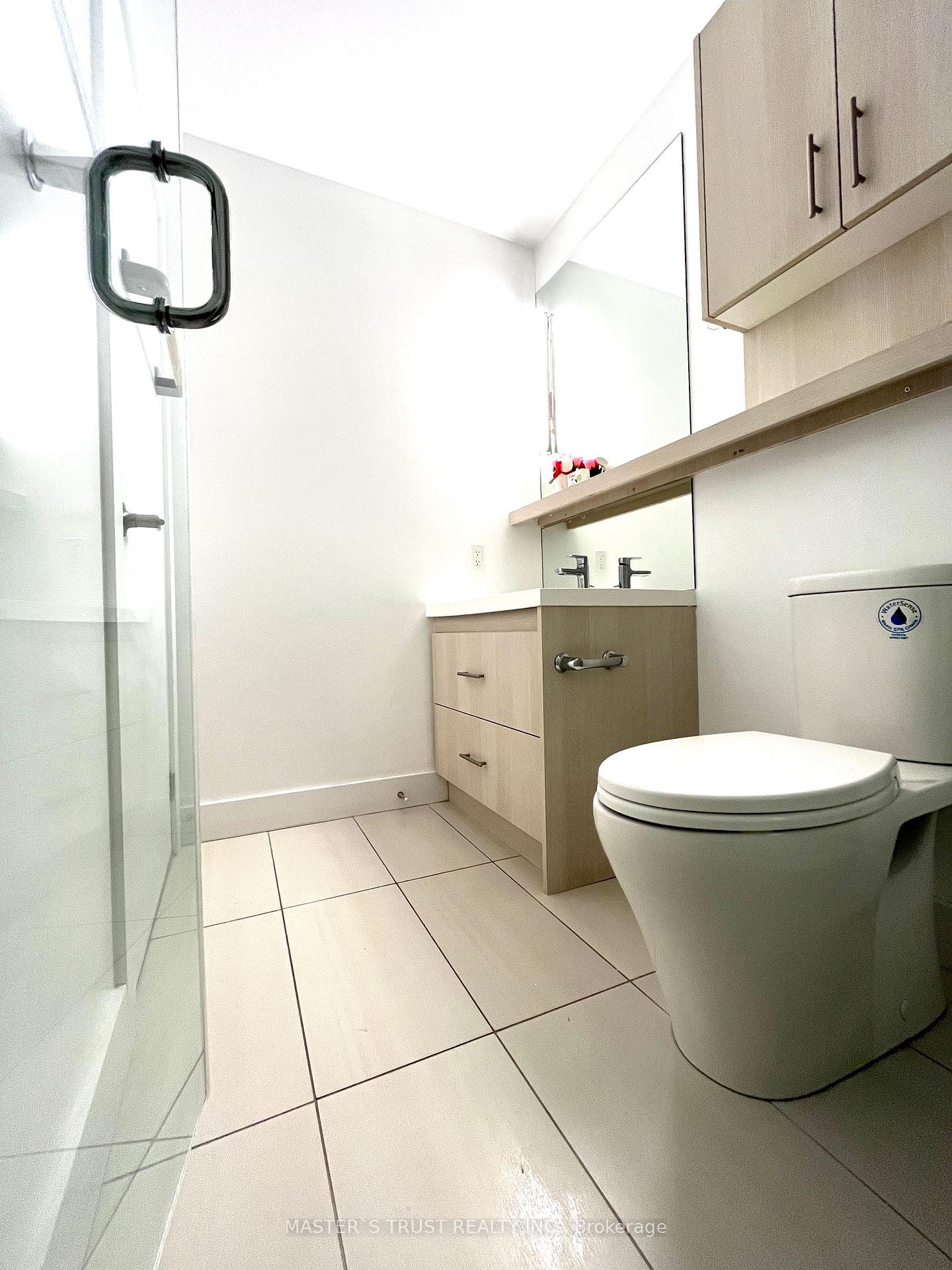 2 Bedrooms Condo at 150 Fairview Mall, Toronto For sale